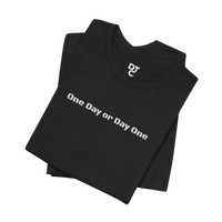 DailyThreadCo. black 100% cotton crew neck t-shirt with white 